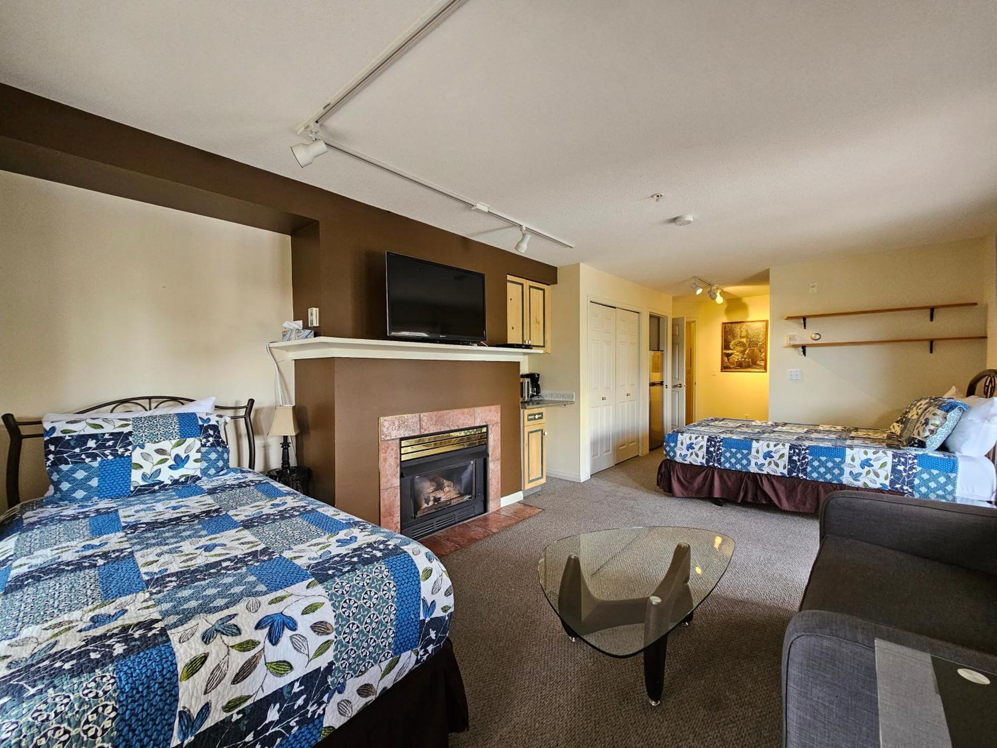 Borgata Lodge Resort Κελόουνα  Εξωτερικό φωτογραφία