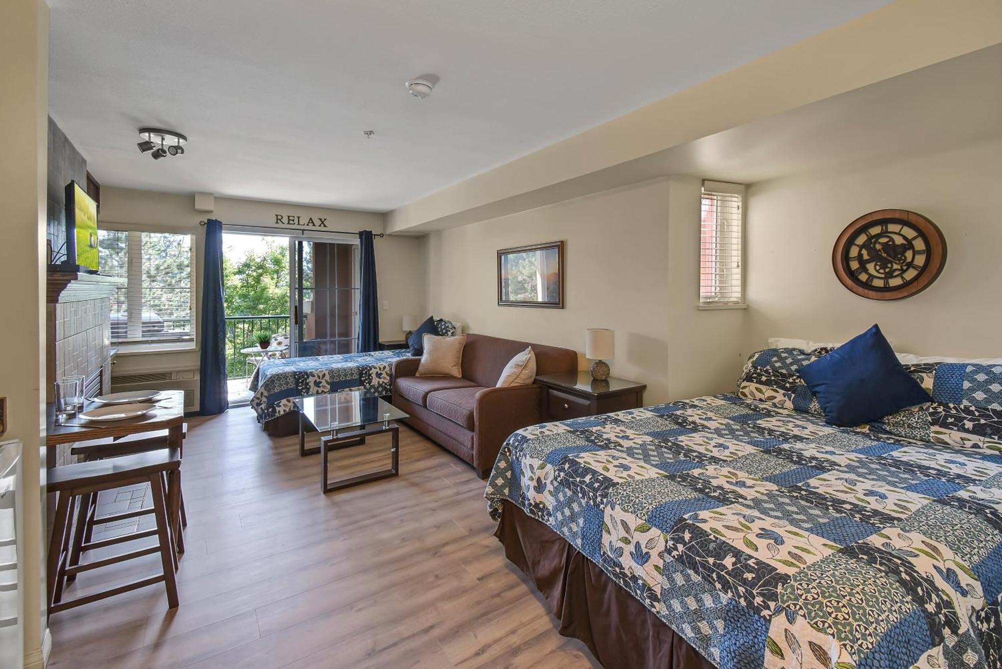 Borgata Lodge Resort Κελόουνα  Εξωτερικό φωτογραφία